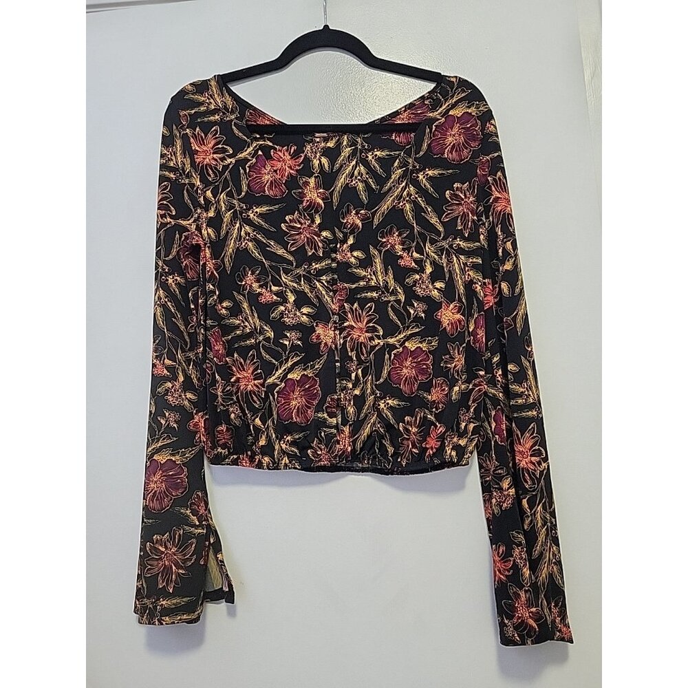 Free People Women's Blouse Black Floral Print V-neckline Bell Sleeve Medium